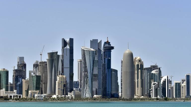 دولة إضافية تعفي القطريين من تأشيرة الدخول