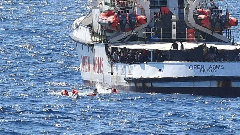 منحة إسبانية بقيمة 32 مليون يورو للمغرب لمكافحة الهجرة غير الشرعية