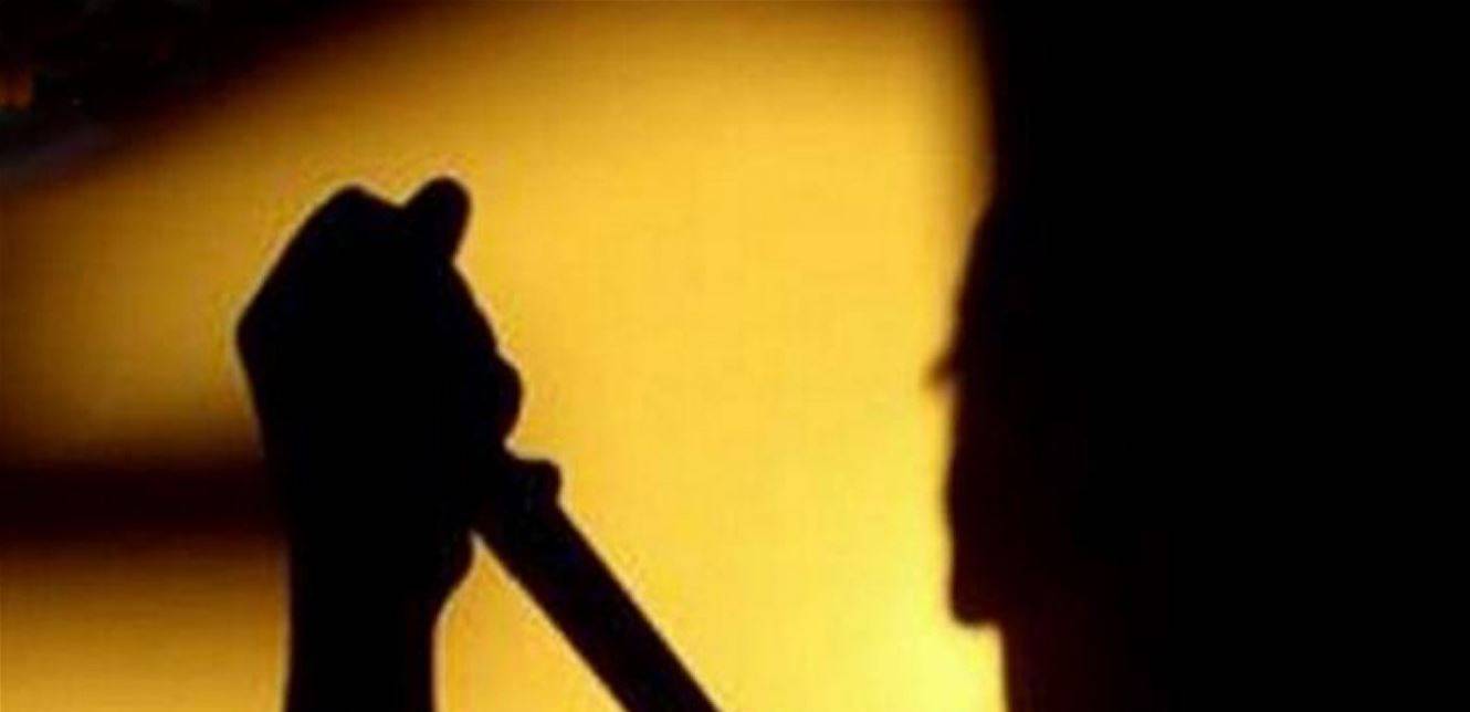 في الضنية.. مجهولان دخلوا عنوة إلى أحد المنازل وطعنوا 3 أشخاص!