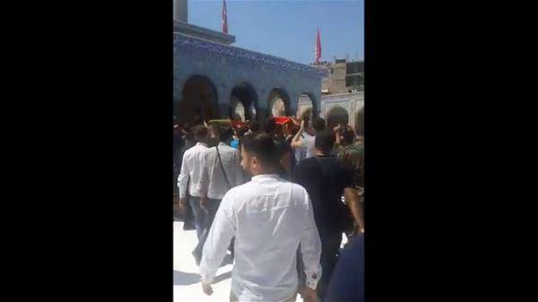 فيديو لـ"شهيدين من حزب الله" في وداعهما الأخير لمقام السيدة زينب