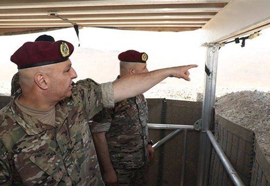 زيارة خاطفة لقائد الجيش الى جرود عرسال