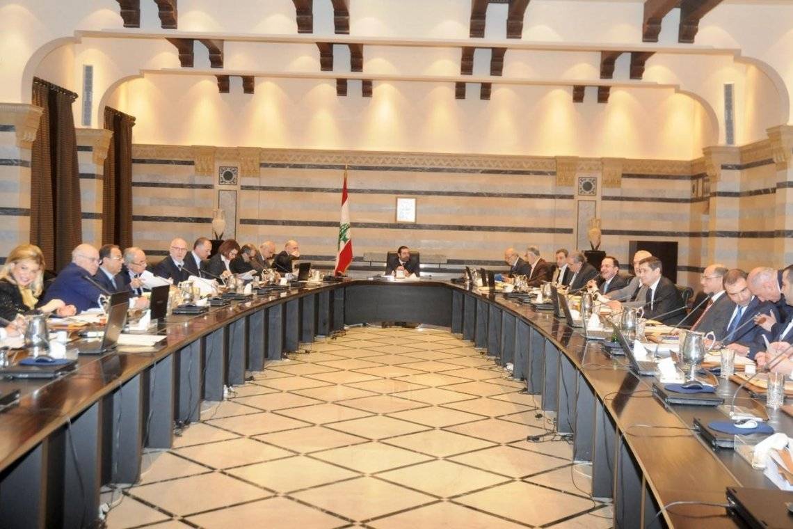 مجلس الوزراء يبحث خطّة النفايات... ووزير البيئة متفائل