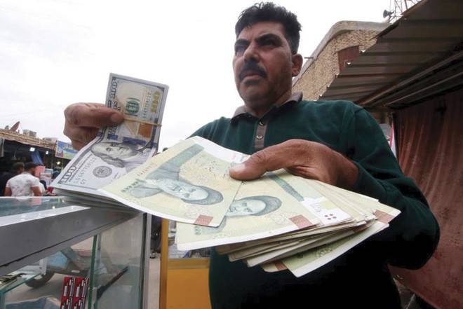 القيود على المؤسسات المالية الإيرانية تشل تعاملاتها الدولية .. وأسعار السلع محليا تقفز 70 %
