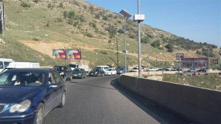 حادث مروّع بين 3 سيارات على طريق ضهر البيدر.. والحصيلة 6 جرحى