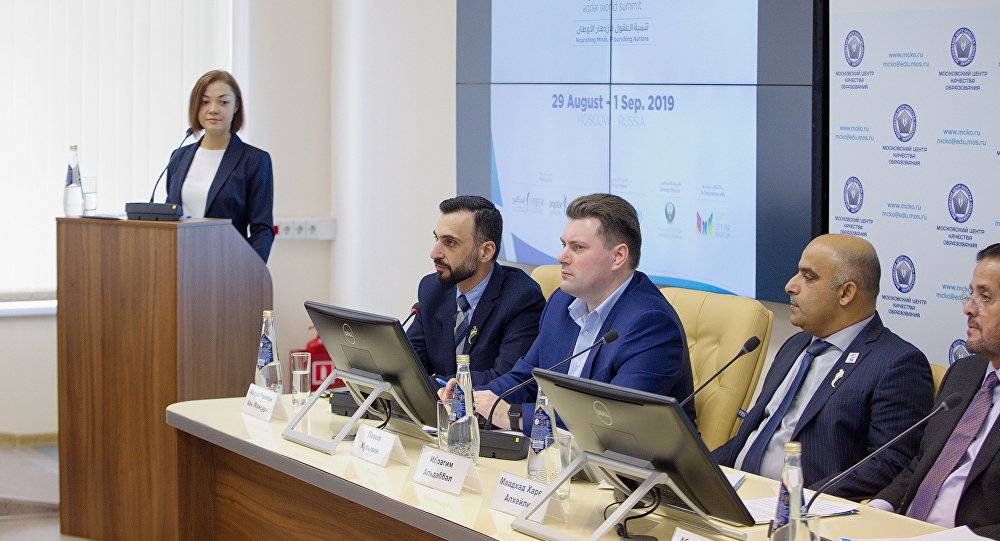 وزيرة إماراتية: لدينا تجربة مهمة وهناك تقارب مع وجهة النظر الروسية