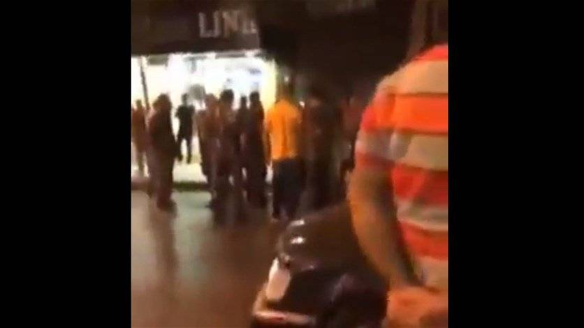 هكذا تم إنقاذ طفلة نسيتها والدتها في محل بالحمرا (فيديو)