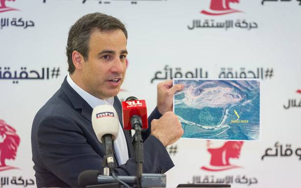 معوض : مافيات المصالح التي لا ترى بالنفايات تلوثاً بل دولاراً