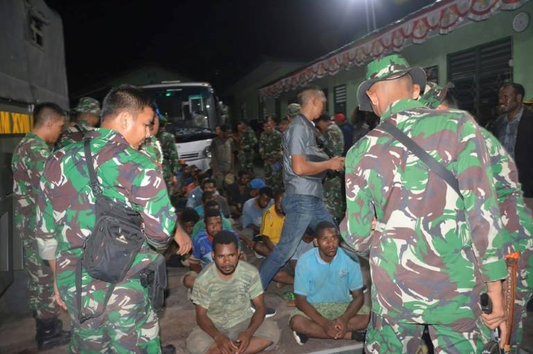 شرطة إقليم بابوا الإندونيسي تحظر التظاهرات التي قد تشيع "الفوضى"