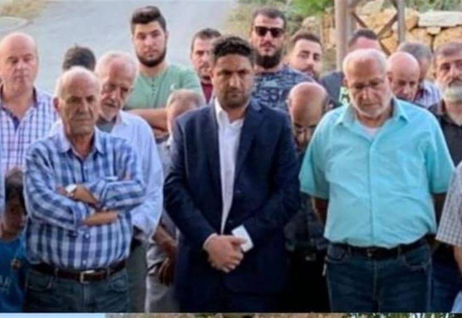 الغريب: 