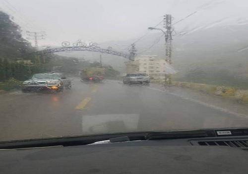الامطار عادت... وتتساقط بغزارة في الضنية!
