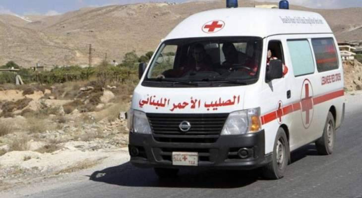 نقل رجل الى مستشفى الهمشري بعد سقوطه في البحر بسبب دوار