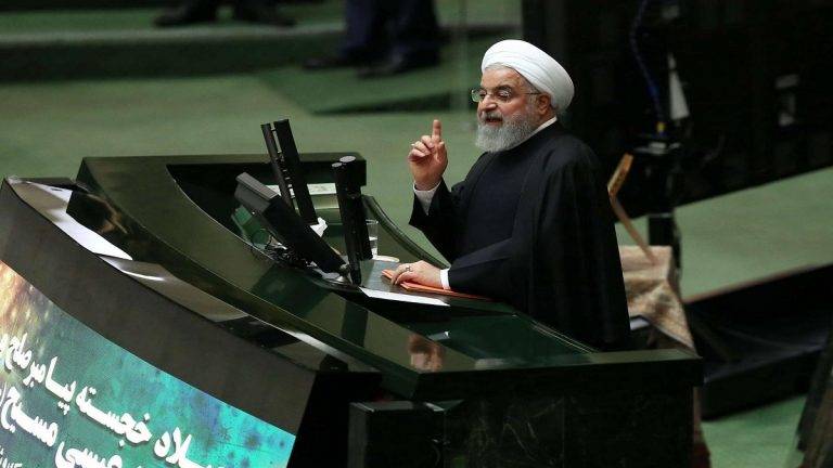 الحرس الثوري يقطع الطريق على روحاني للتفاوض مع ترامب