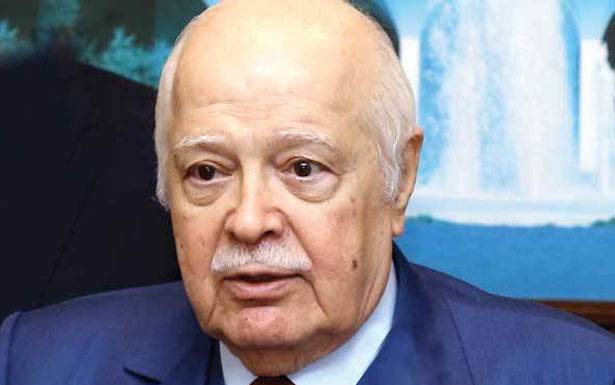عصام فارس أول من طرح حلولاً لملف النفايات