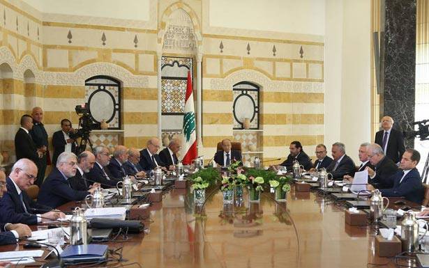 الخبراء الاقتصاديّون في لجنة رئيس الحكومة