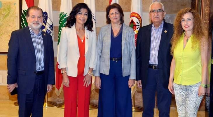 الحسن التقت اسود وبيردي وعرضت الترتيبات لماراثون بيروت واطلعت على فكرة تدوين عداد للسيارات