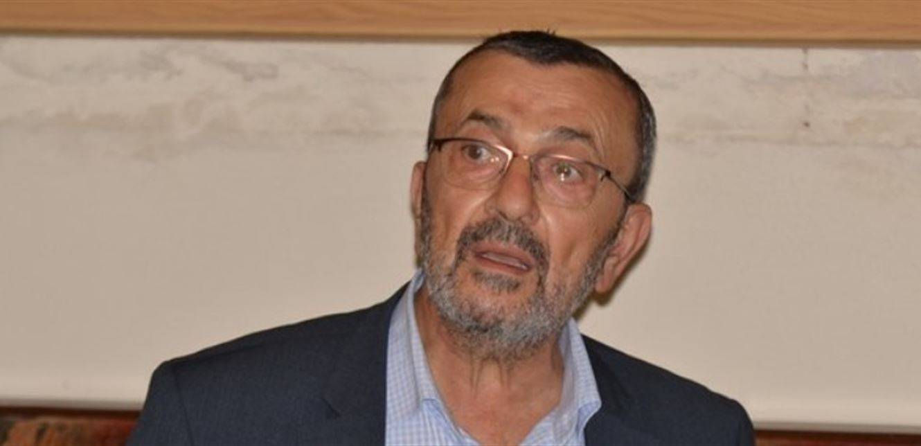 هل فاز عزالدين بالتزكية؟