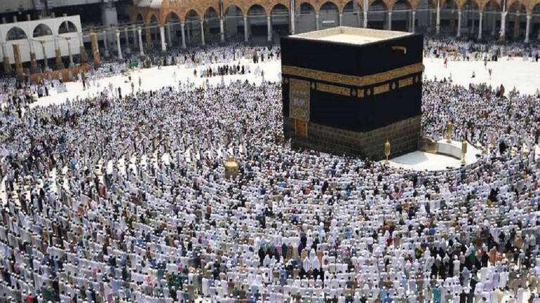 السعودية تسعى لاستقبال 30 مليون معتمر بخدمات متكاملة