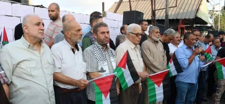 اعتصام في عين الحلوة رفضا لقرار وزير العمل