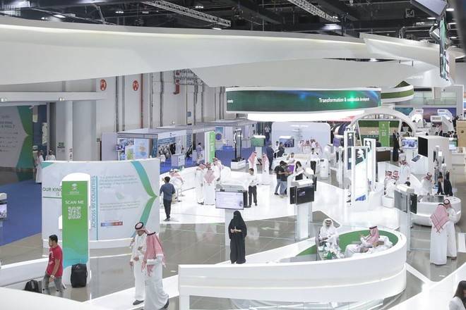 شركة الإلكترونيات السعودية تكشف النقاب عن أحدث حلولها للطاقة الذكية في مؤتمر الطاقة بأبو ظبي
