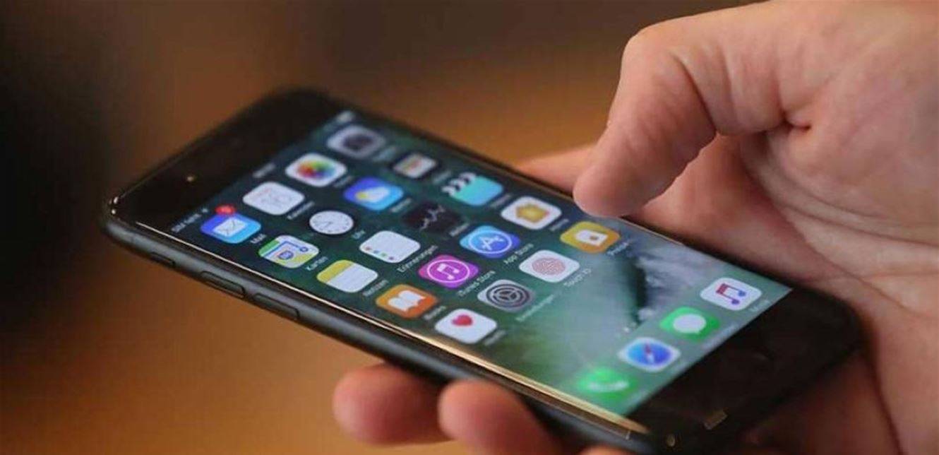 دهم محلات تبيع أجهزة خلوية مسروقة في الطريق الجديدة والشياح
