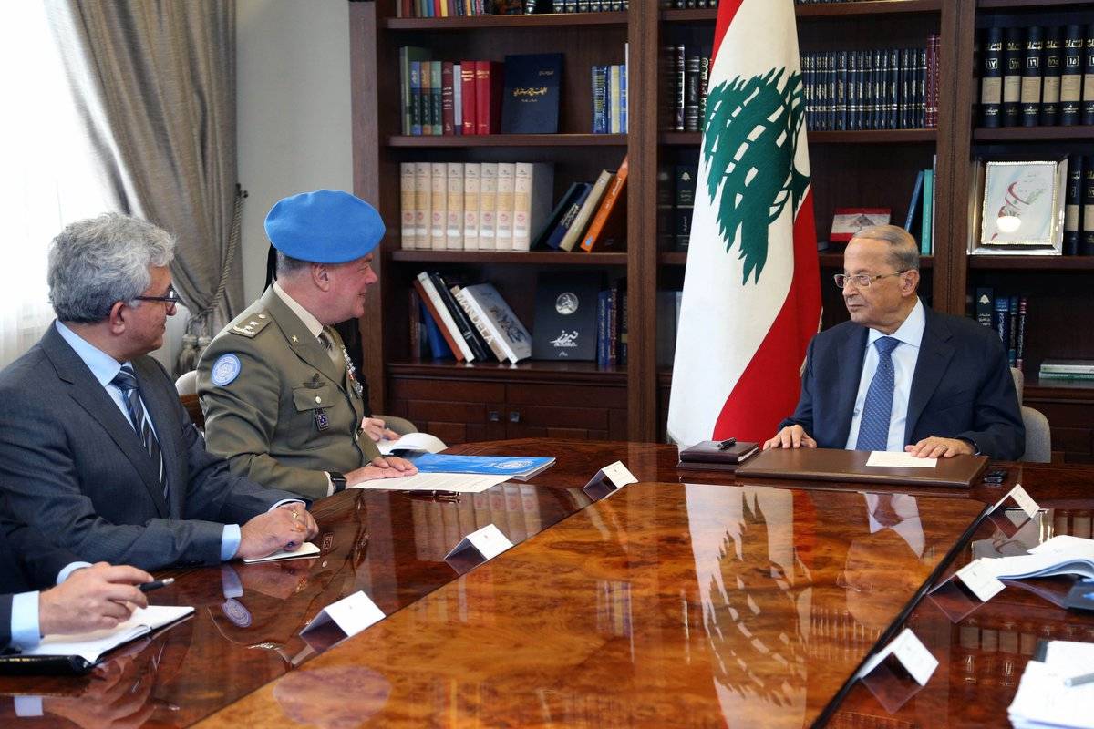 (*) رئيس الجمهورية بحث مع دل كول في الوضع جنوبا