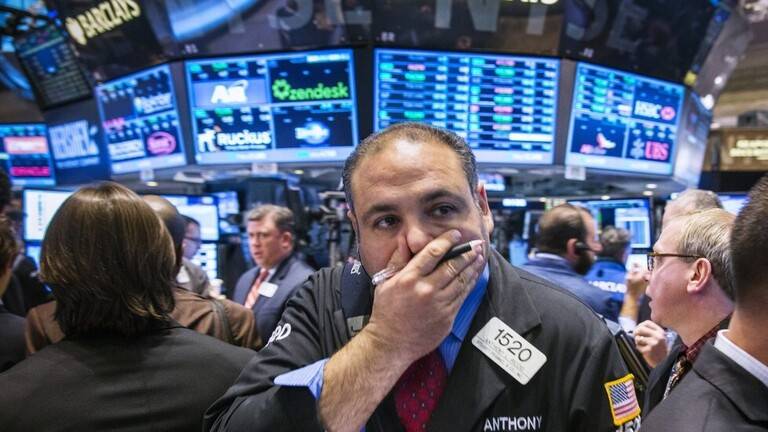 توقعات بارتفاع برميل النفط إلى 75 دولارا إذا تجاوز توقف السعودية 6 أسابيع