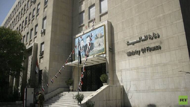 دمشق تؤكد حجزها على أموال وزير سوري وزوجته الأوكرانية