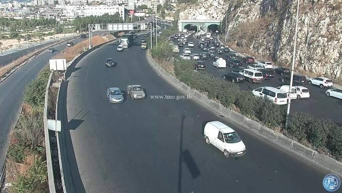 التحكم المروري: حركة المرور كثيفة من نهر الكلب باتجاه جونية