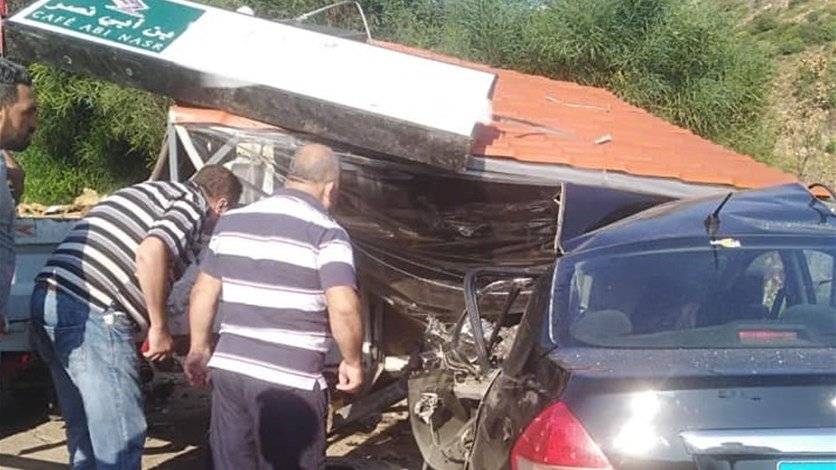 صور مروّعة لحادث السير في شكا الذي أوقع قتيلين