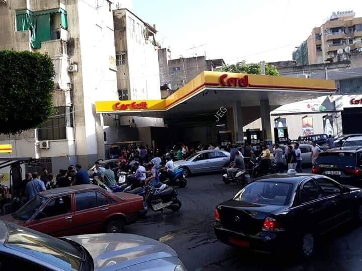 اضراب عام في قطاع النفط غدا في لبنان