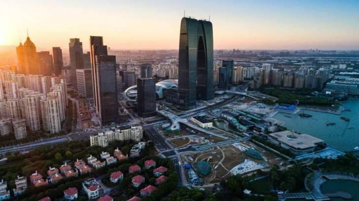 أبوظبي تقدم عروضاً استثمارية لإندونيسيا بأكثر من مليار دولار