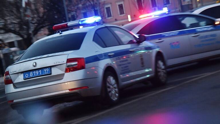 الداخلية الروسية: رجل شرطة يفتح النار على زملائه بموسكو ويقتل واحدا