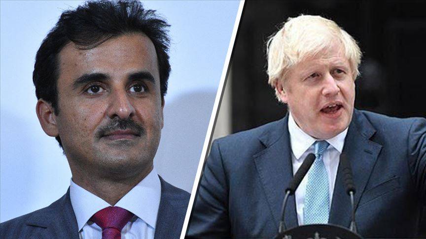 أمير قطر وجونسون يبحثان العلاقات الثنائية والتطورات في الخليج