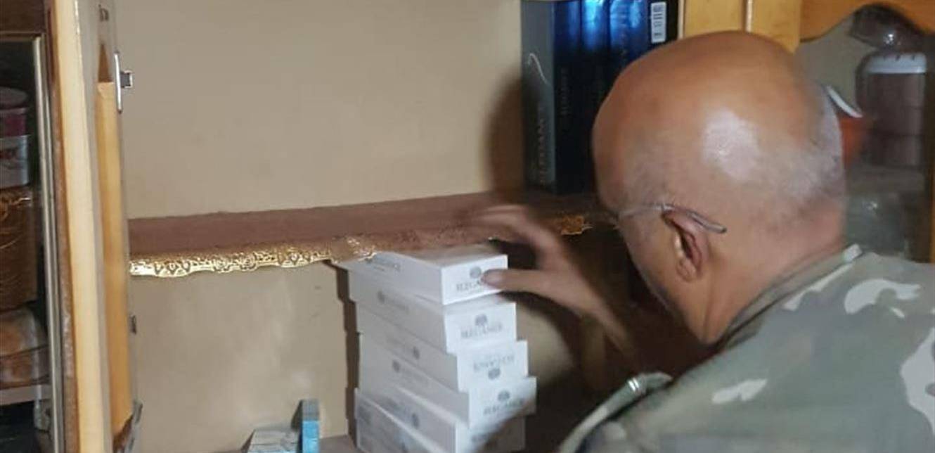 ضبط مصنوعات تبغية مهربة في شرق صيدا وجزين والبقاع