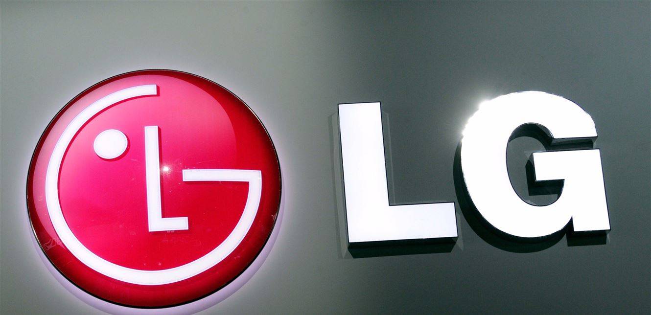 LG تعمل على إنتاج هاتف بشاشة قابلة للتدوير