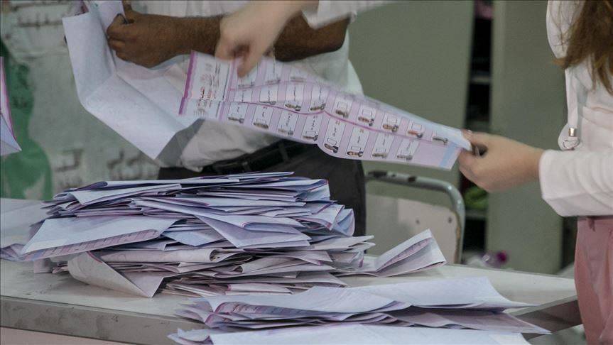المحكمة الإدارية التونسية تبدأ نظر طعون المرشحين في الجولة الأولى للانتخابات الرئاسية