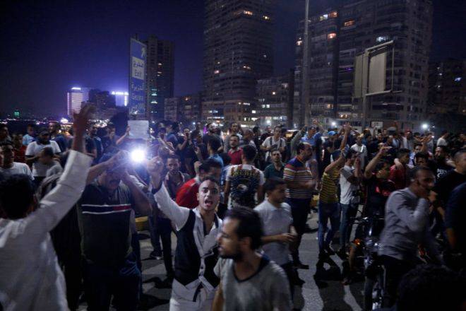 مظاهرات مصر: ناشطون يفيدون باختفاء وتوقيف أكثر من 500 شخص