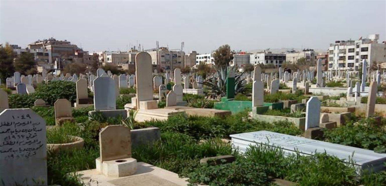 نبش قبر طفل نازح.. لا ندفن سوى اللبنانيين هنا!