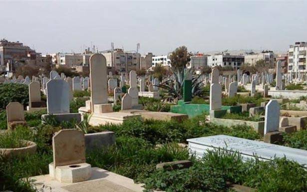 نبش قبر طفل نازح... لا ندفن سوى اللبنانيين هنا !