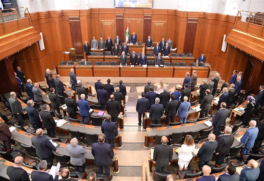 أبرز القوانين التي أقرت في الجلسة التشريعية