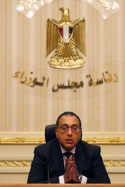 رئيس الوزراء المصري: طرح حصص من 5-6 شركات حكومية بالبورصة حتى يونيو 2020