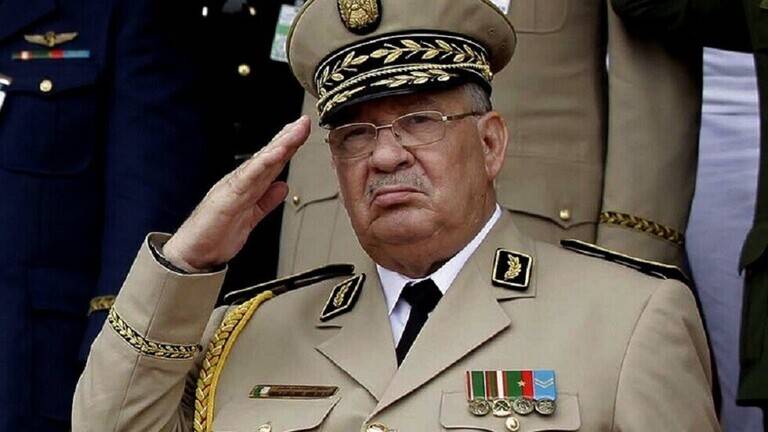 قائد الجيش الجزائري: تنصيب سلطة مستقلة لتنظيم الانتخابات يؤكد صدق الجيش بعدم وجود طموحات سياسية لديه