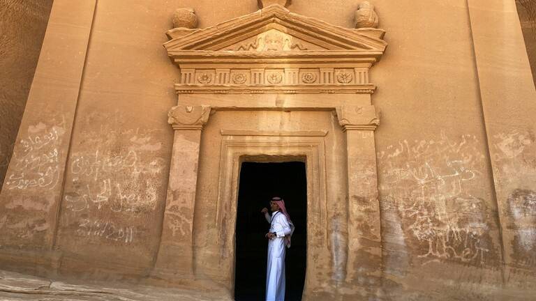 السعودية.. شروط الحصول على التأشيرة السياحية الجديدة
