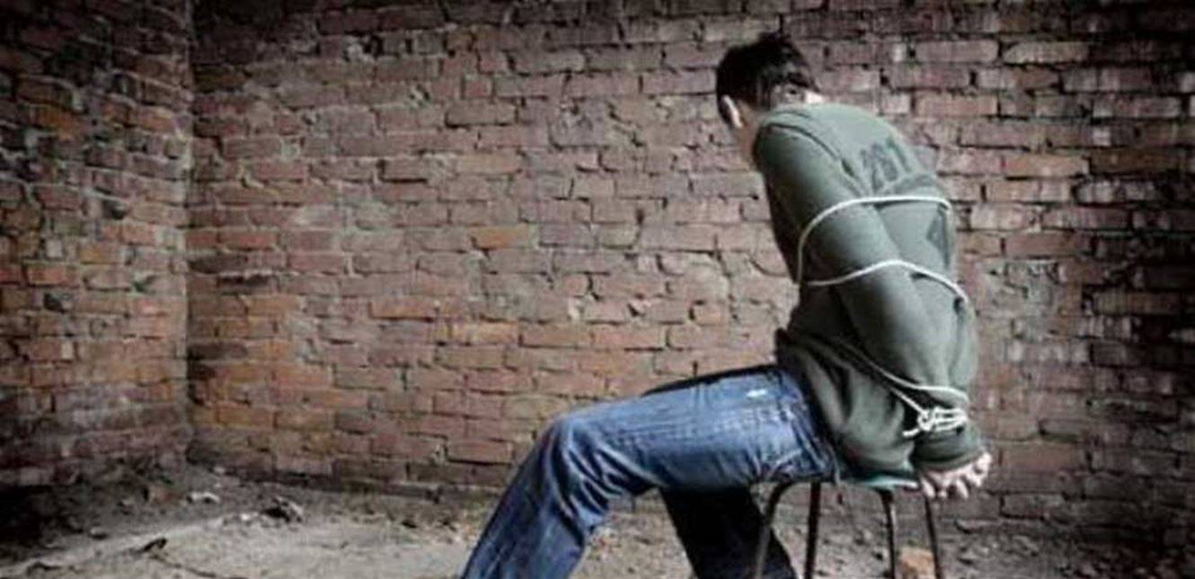 خطف صديق شقيقته وسرق أمواله.. هذه عقوبته