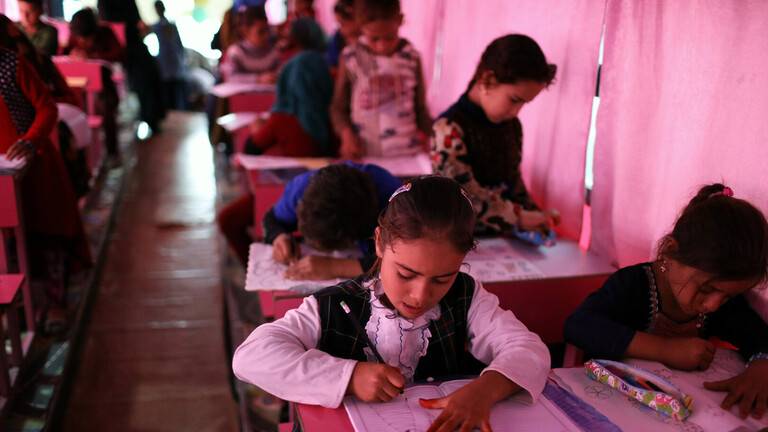 التحاق 10 ملايين تلميذ وطالب بمدارسهم وجامعاتهم