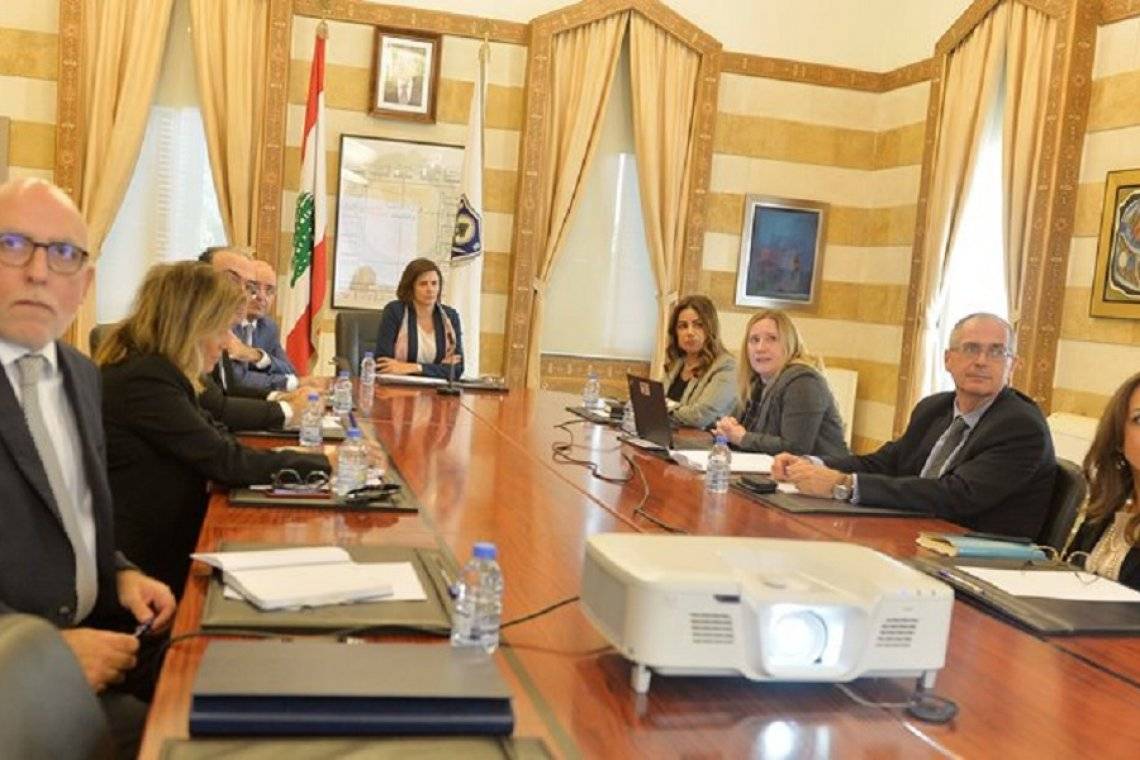 الحسن عرضت مع وفد البنك الدولي الأنظمة الخاصة ببطاقة الهوية على طريق التحول الرقمي