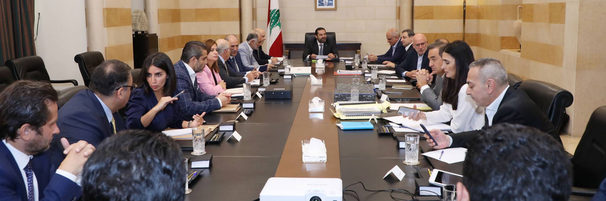 لا أزّمة نقدية ولا مالية بل هناك أزّمة إقتصادية ناتجة عن غياب الإستثمارات
مُشكلة لبنان تكّمن في إقتصاده.. ماذا فعلت الحكومات لحلّ هذه المُشّكلة؟