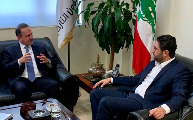الطاشناق زار الغريب والجراح ووجه دعوة لداود لزيارة أرمينيا