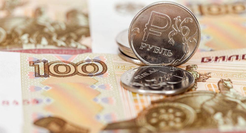 القروض الروسية تصعد إلى مستويات قياسية... من يحصل عليها