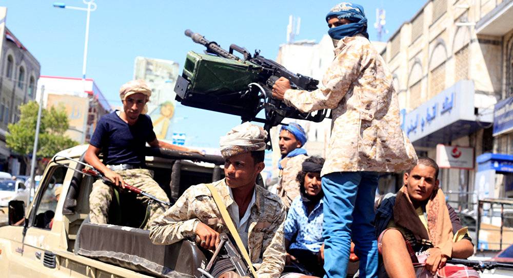 اليمن... مقتل جنديين من حراسة محافظ تعز بكمين عسكري